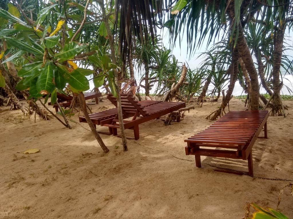 Sunrise Beach Inn Ambalangoda  Exterior photo