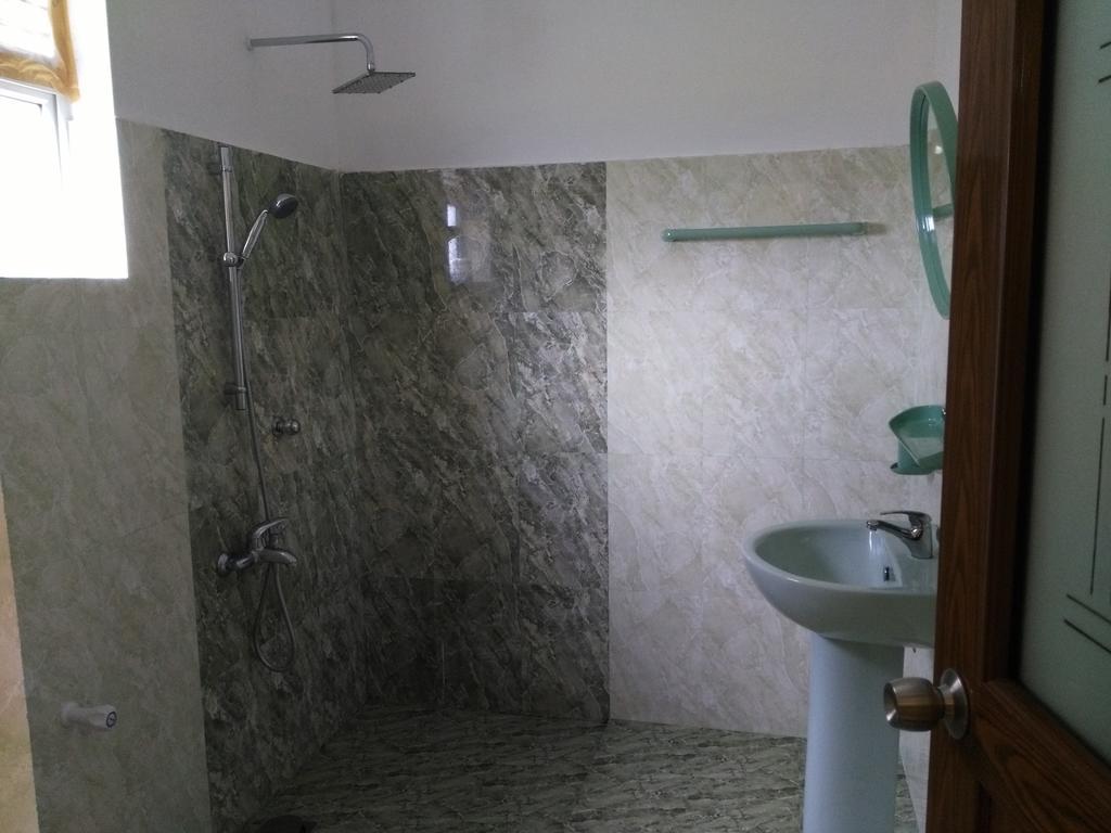 Sunrise Beach Inn Ambalangoda  Exterior photo