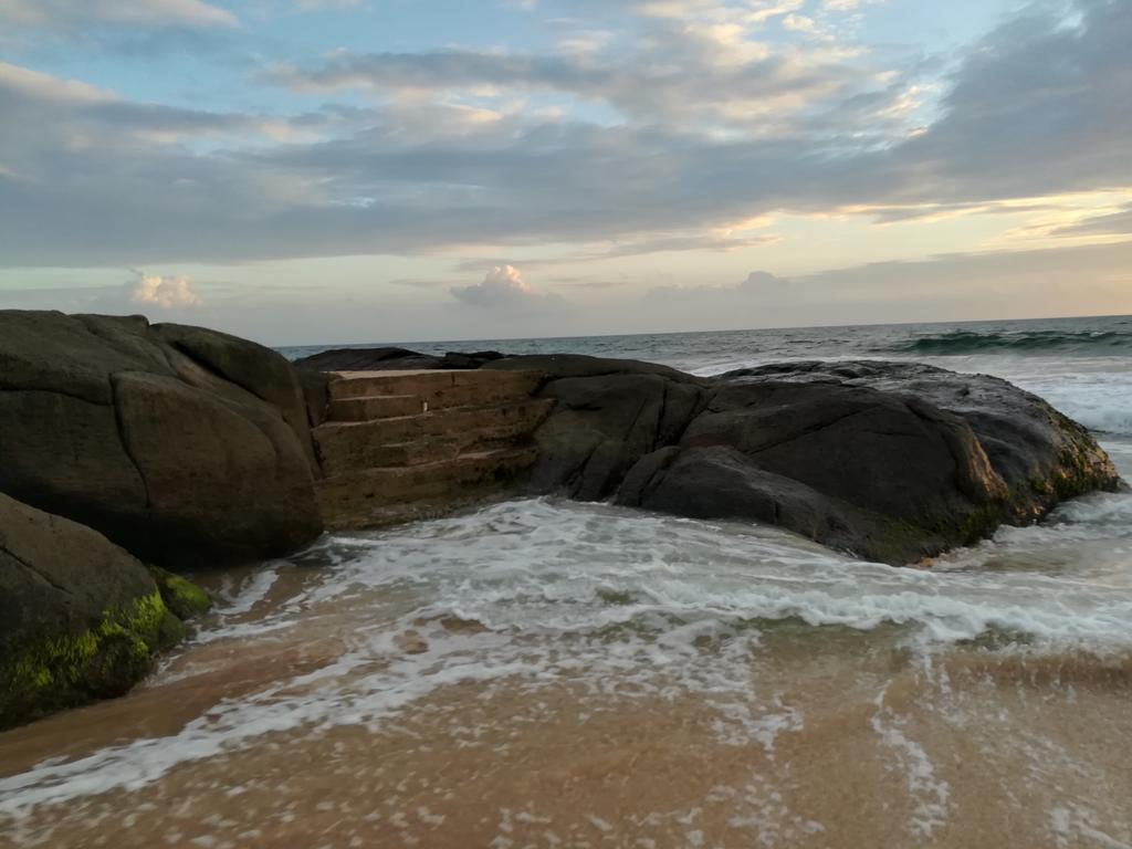 Sunrise Beach Inn Ambalangoda  Exterior photo